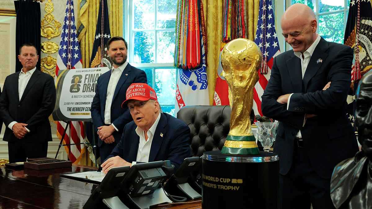 صحيفة بريطانية: الفيفا يرفض طلب إيران لنقل مباريات المونديال إلى المكسيك 