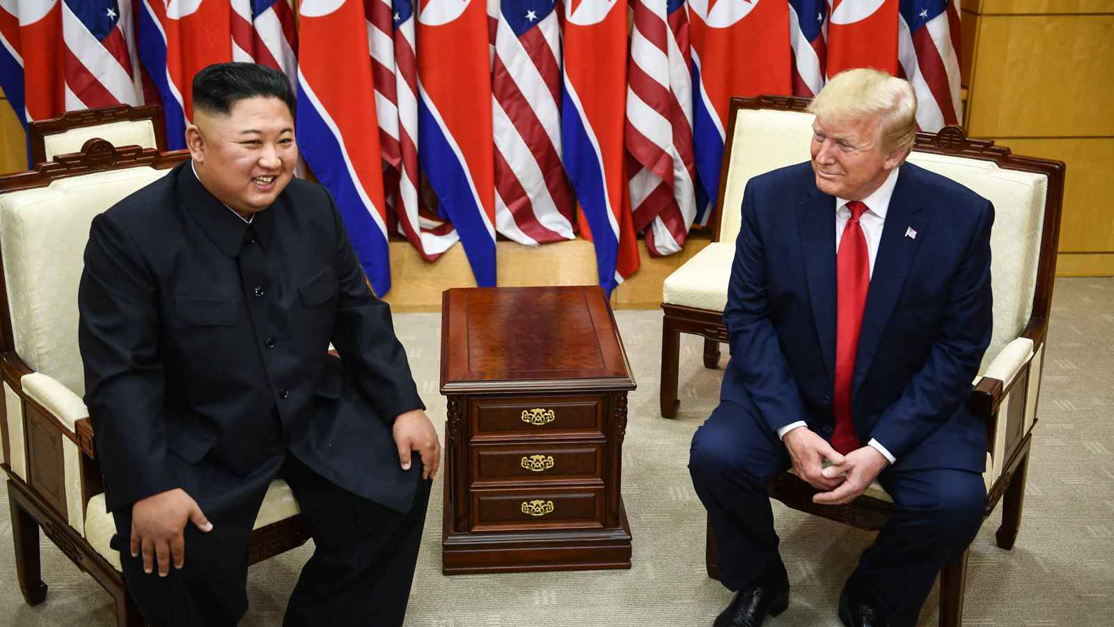 كوريا الجنوبية تدعو إلى عقد اجتماع بين ترامب وكيم الأسبوع المقبل