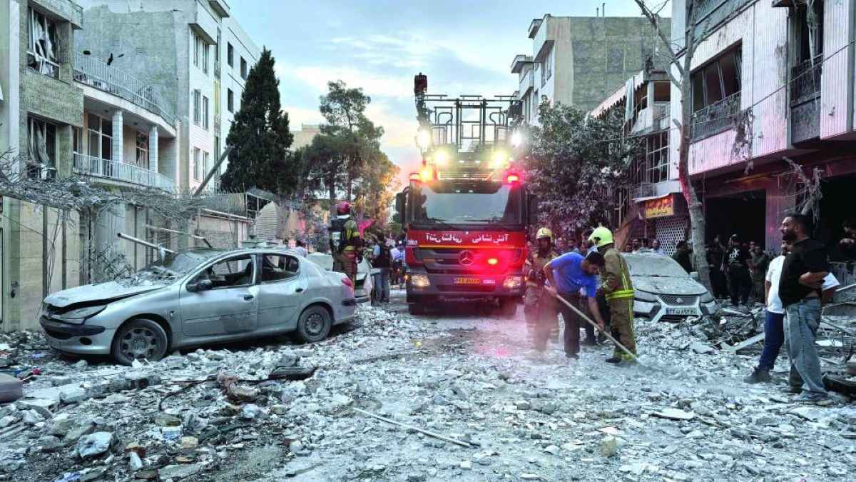 هجمات إسرائيلية.. انفجارات تهز طهران وأصفهان وكرمانشاه