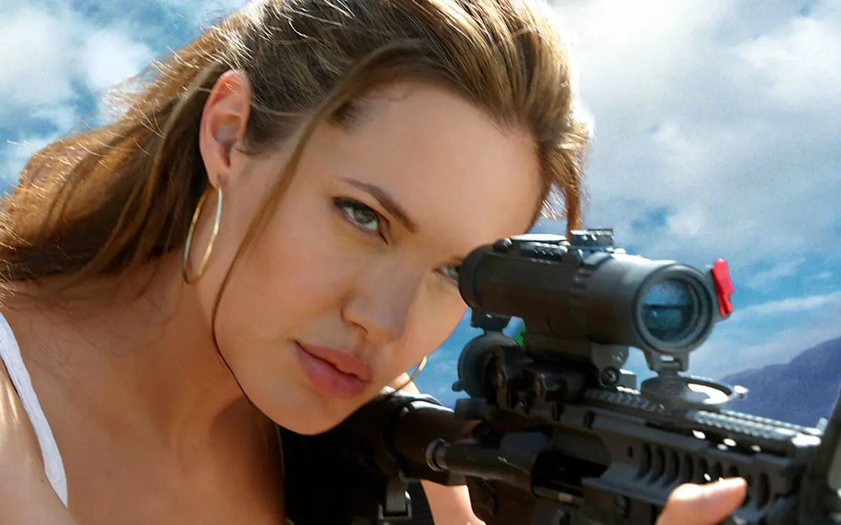 أنجلينا جولي في أشهر جرائم "أغاثا كريستي"