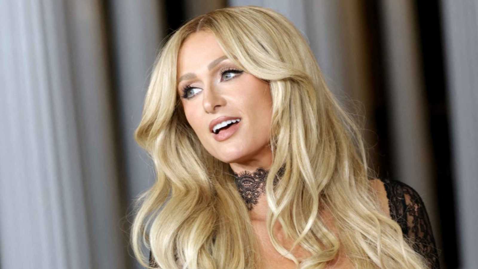 باريس هيلتون ترد على مزاعم محاولة تجنيدها من قبل جيفري إبستين