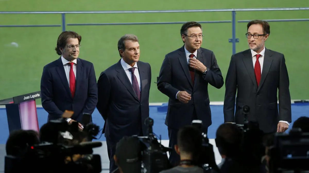 لابورتا يتهم بارتوميو بسوء إدارة أموال برشلونة