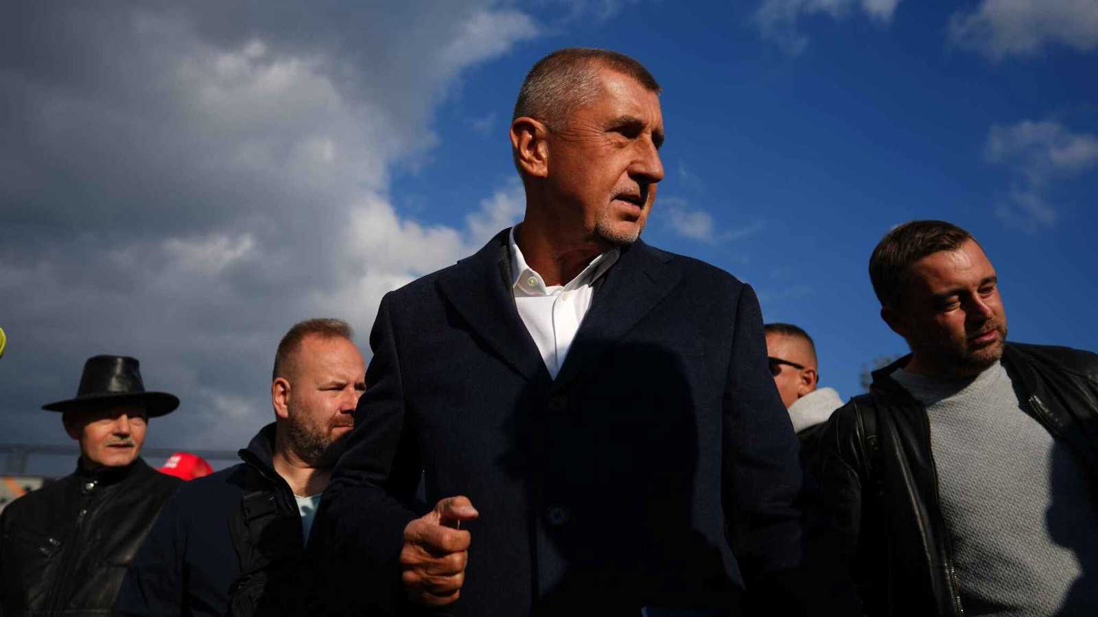 اتساع الحلف المناهض لأوكرانيا.. عودة "ترامب التشيكي" تُرعب أوروبا