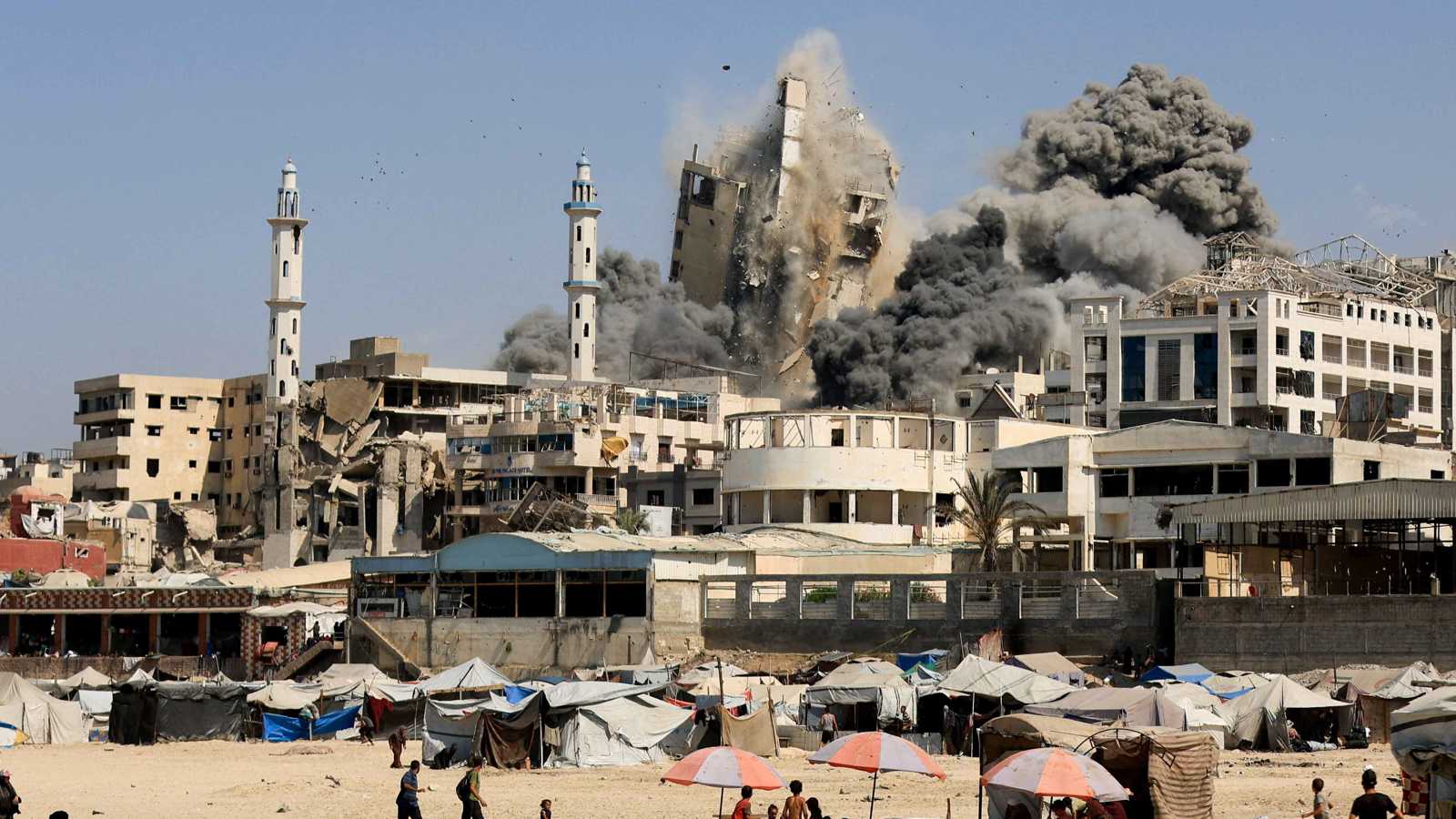 غزة تنزف تحت القصف.. تصعيد إسرائيلي مروع وأوامر إخلاء عاجلة (فيديو وصور)