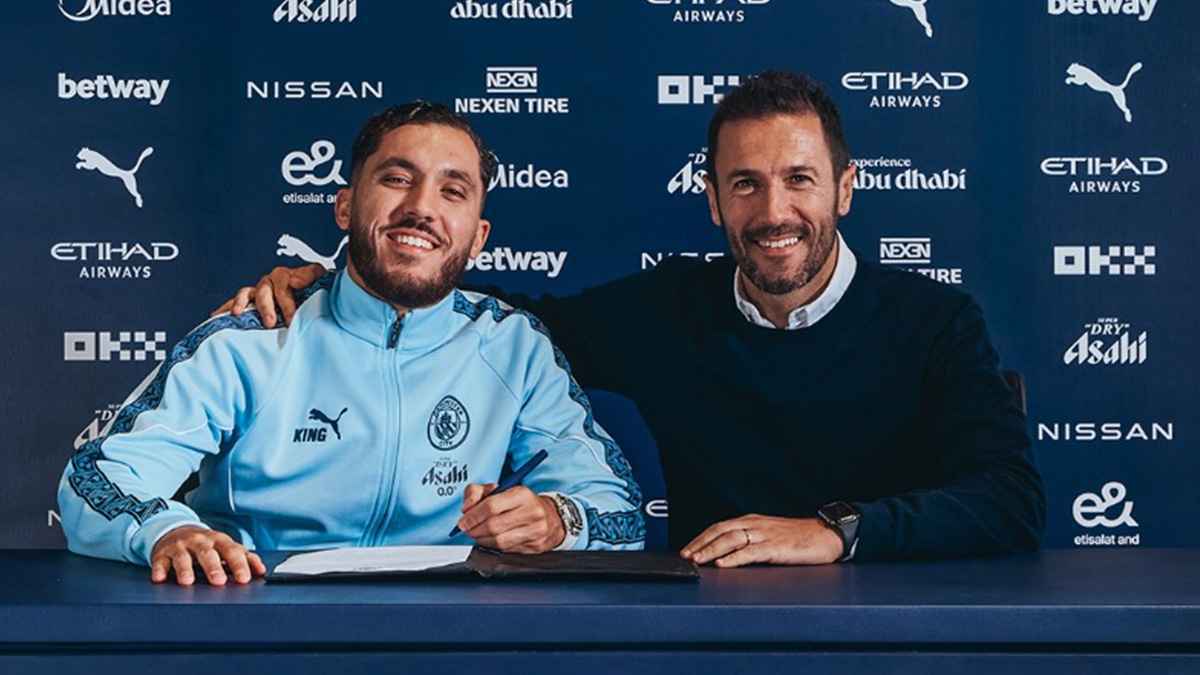 مانشستر سيتي يعلن رسميا تعاقده مع ريان شرقي