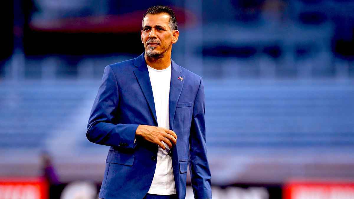 لم يستمع لنصيحة تييري هنري.. يونس محمود يكرر "مأساة" محمد صلاح