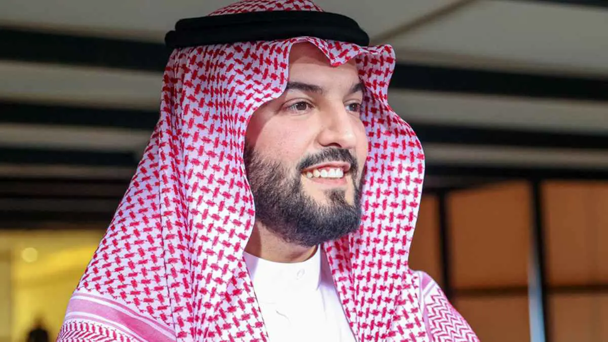 هل فهد بن نافل أفضل رئيس في تاريخ الهلال السعودي؟