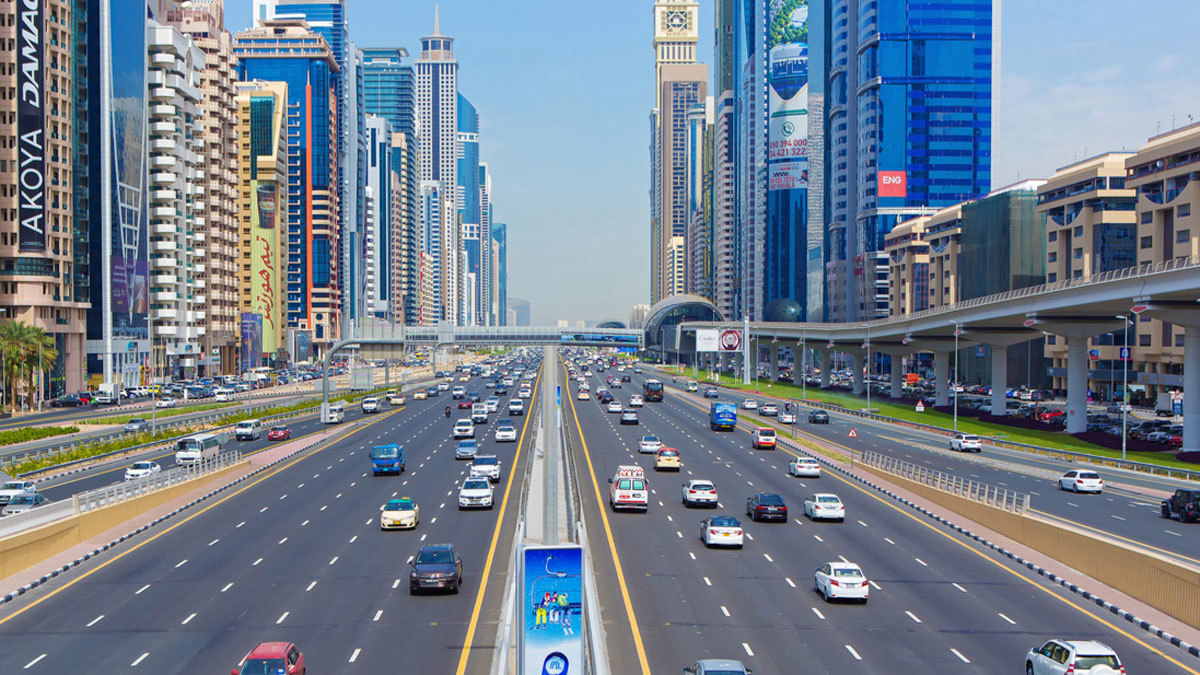 وفاة 8 أشخاص في حادث مروع بدبي 