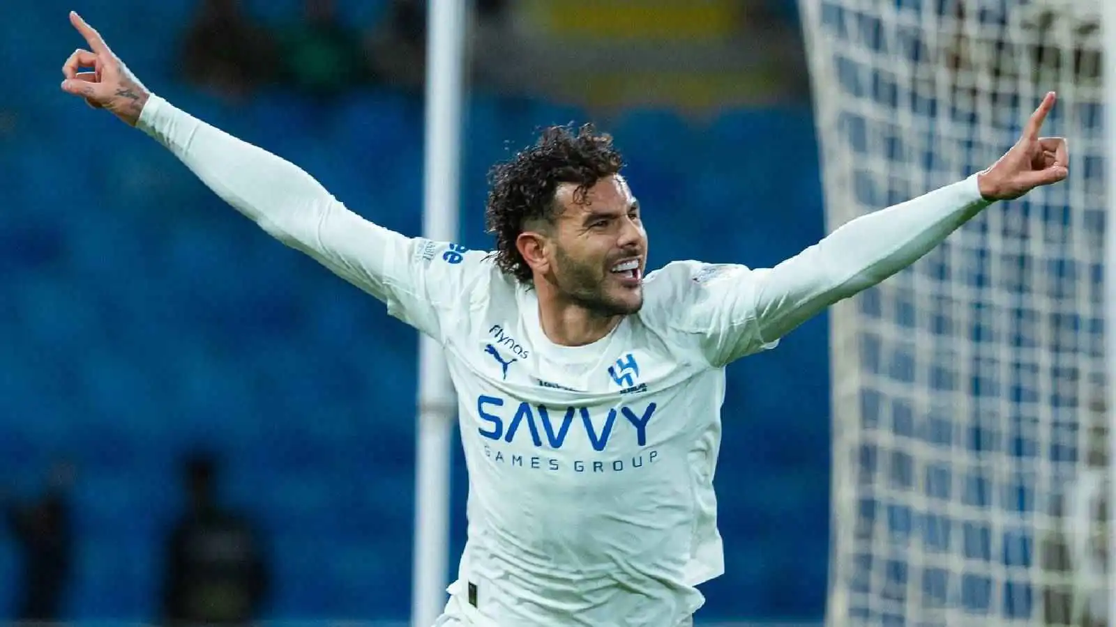 ثيو هيرنانديز يمنح الهلال السعودي 4 مكاسب كبرى