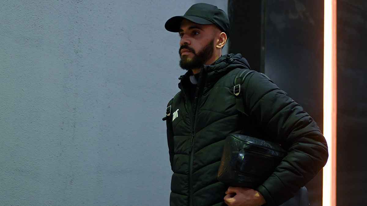 أشعر بالاشمئزاز.. وكيل محمود بنتايج يشن هجوما رهيبا على مسؤولي الزمالك