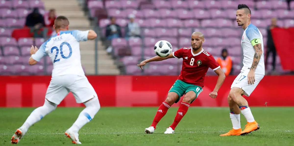 الجزيرة الإماراتي يسعى لضم المغربي كريم الأحمدي