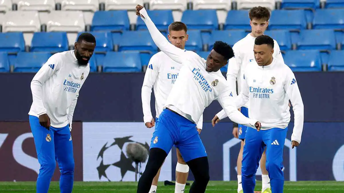 هل تتحدث بجد؟.. رد فعل نجم ريال مدريد بعد منح كأس إفريقيا للمغرب