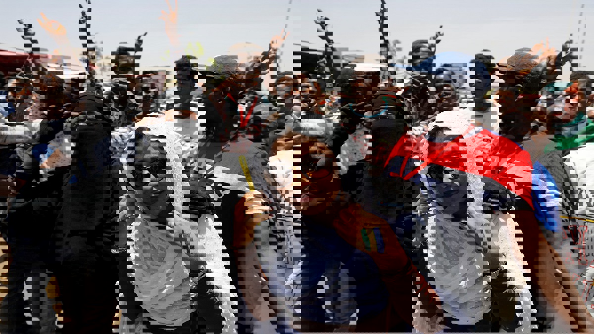 المعارضة السودانية تتهم "المجلس العسكري" بالحيلولة دون تسليم السلطة