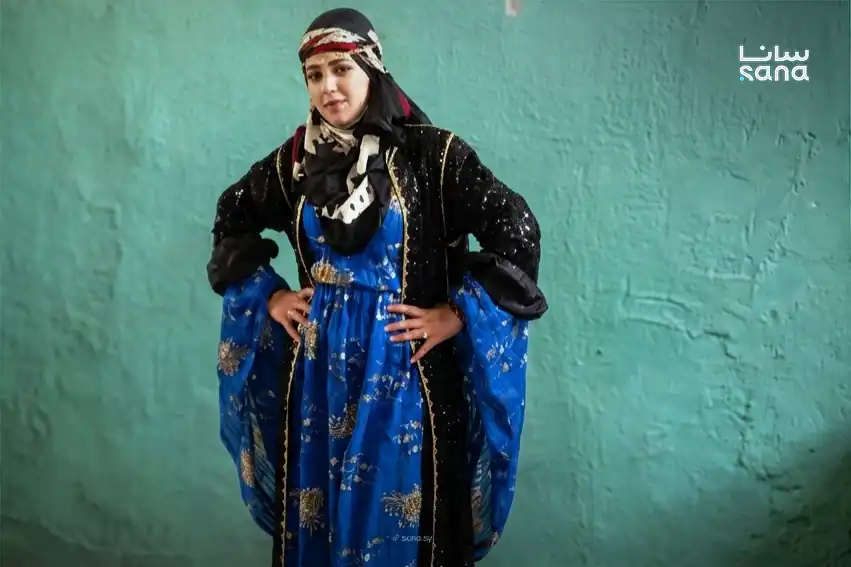 زي ترتديه النساء في الجزيرة السورية خلال العيد