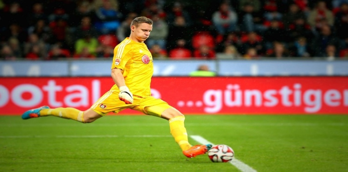 باير ليفركوزن يجدد عقد حارسه لينو حتى 2018