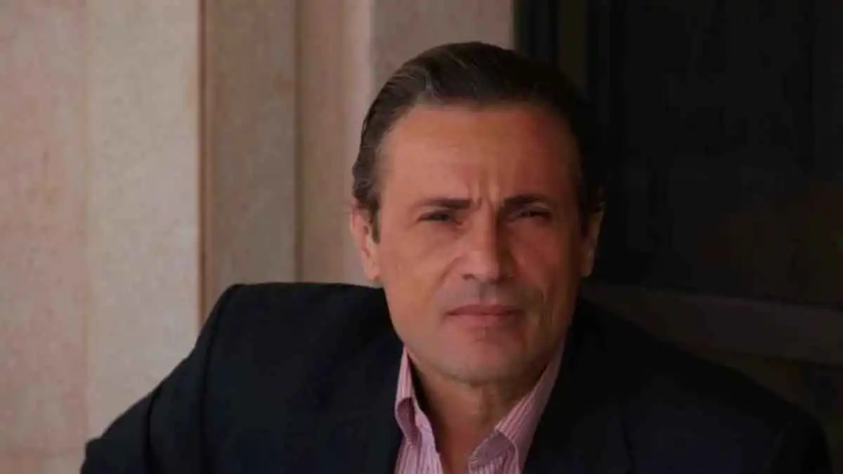 رحيل مفاجئ للفنان اللبناني وليد العلايلي عن 65 عاما