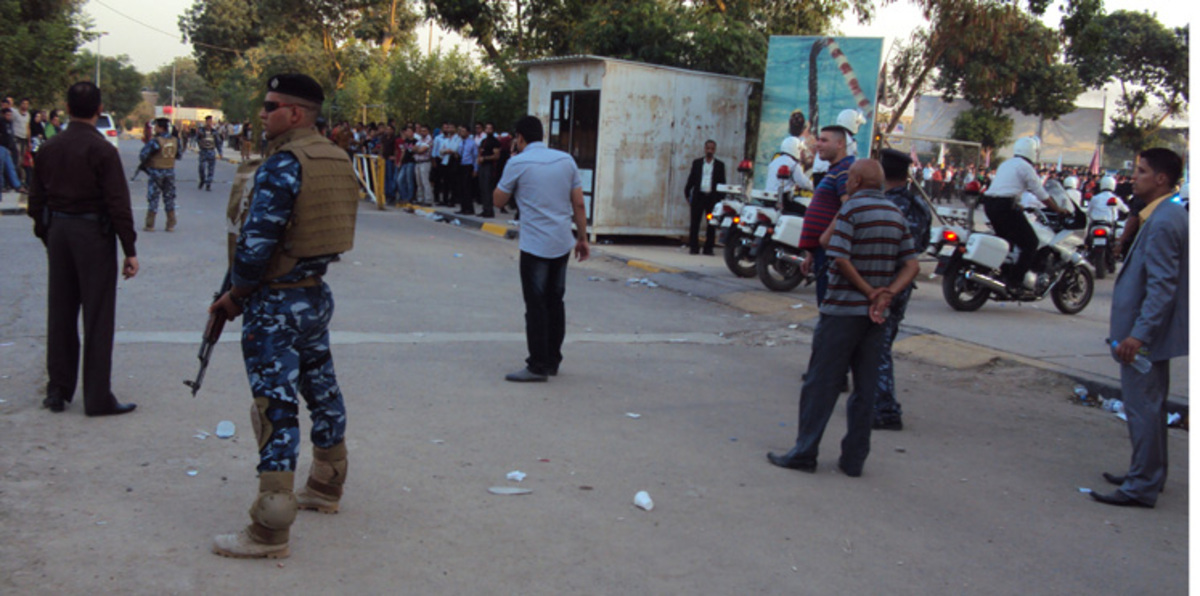 15 قتيلًا وجريحًا بتفجير انتحاري في بغداد