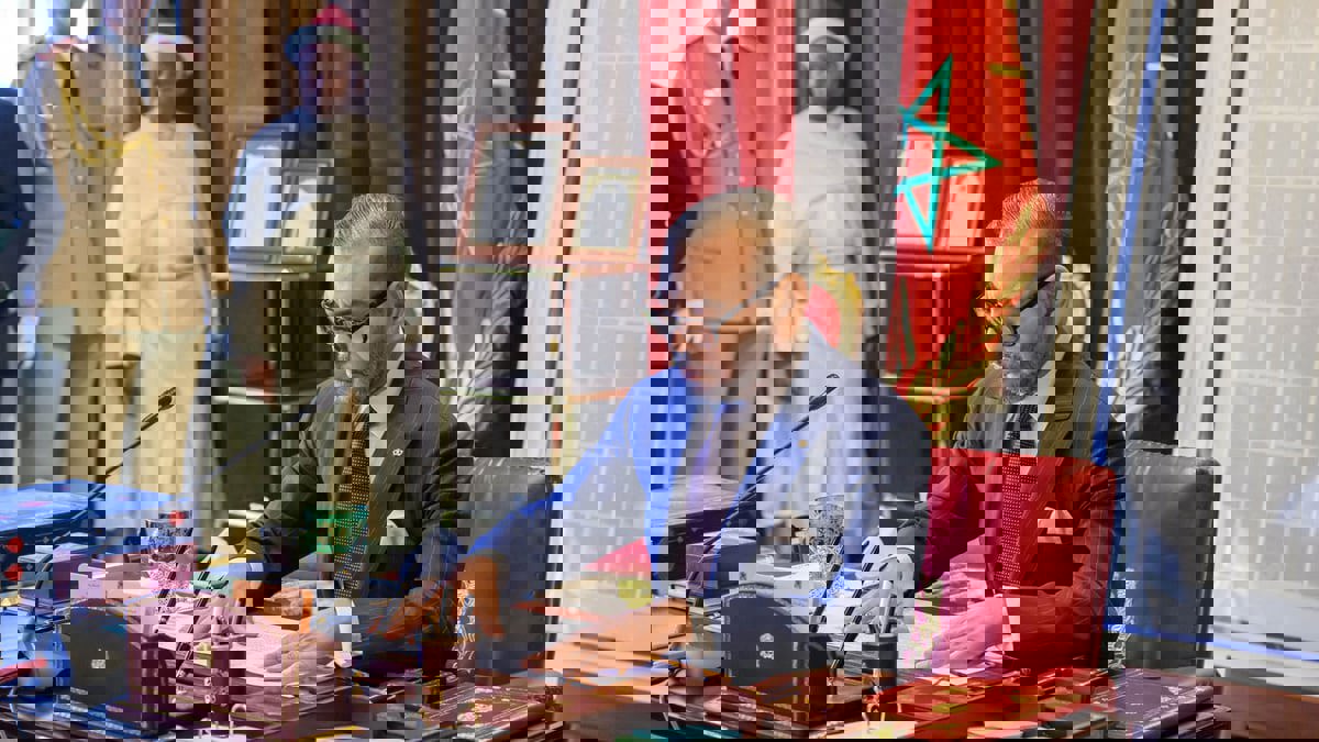 العاهل المغربي يعفو عن محكومين في "قضايا إرهاب"