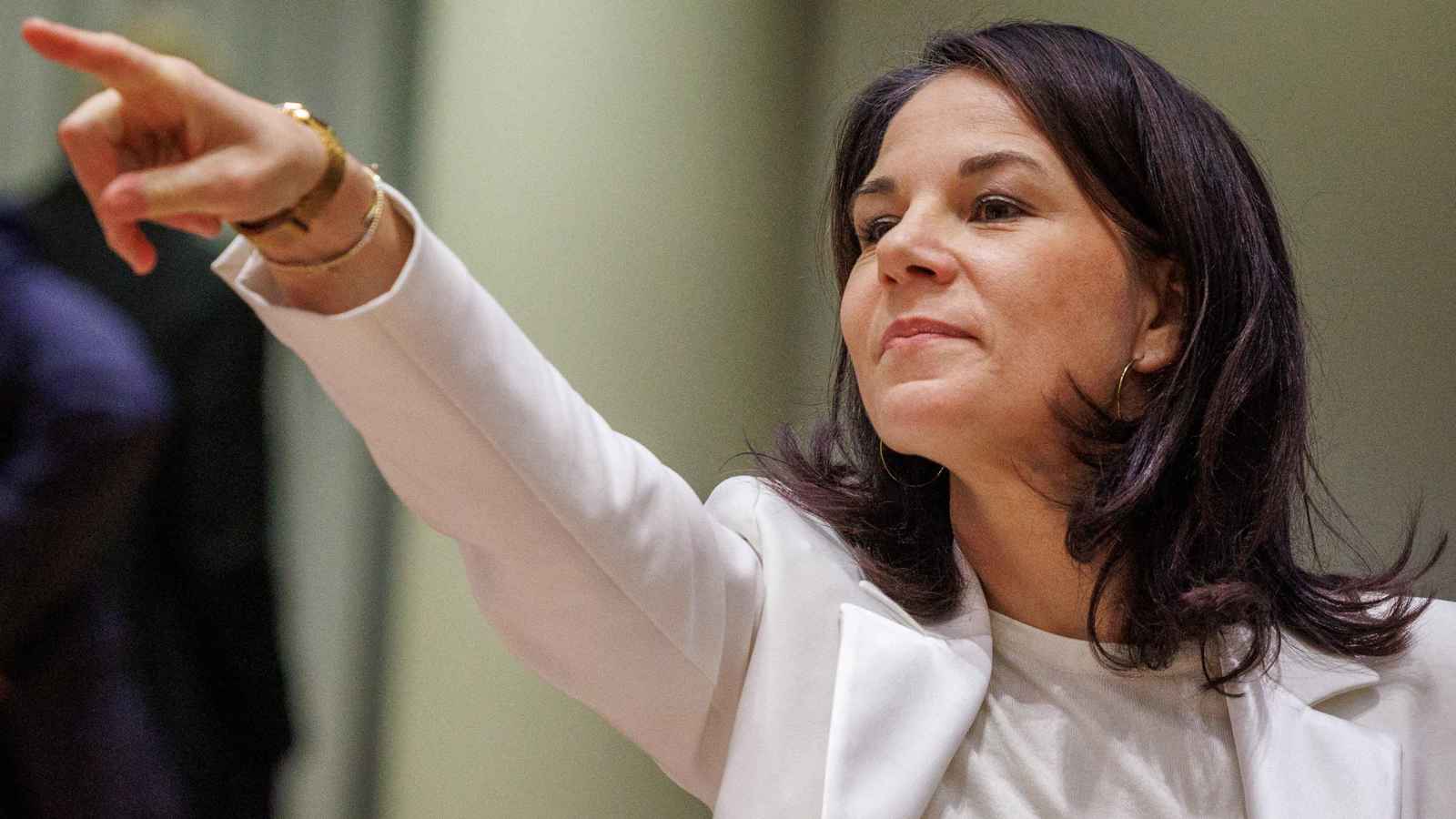 وزيرة خارجية ألمانيا وزوجها يعلنان "الانفصال".. إليكم التفاصيل