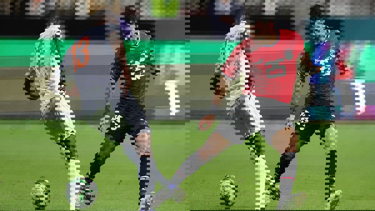 نهاية الأزمة.. الونش وزيزو يعودان للزمالك بعد مباراة مصر والنيجر