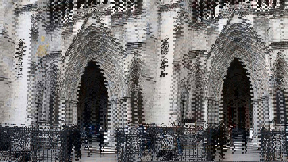 محكمة في لندن تلغي حكما بإدانة مسؤول سابق في "أونا أويل"