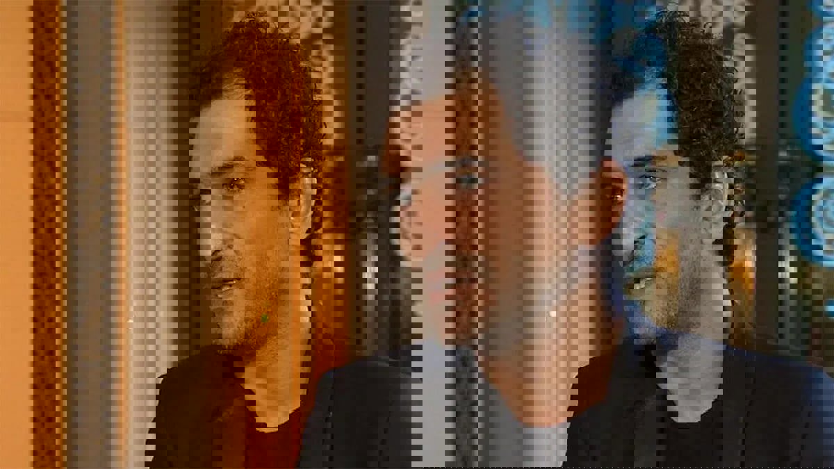 عمرو واكد يتعرض لهجوم بسبب تعليقه على خسارة مصر أمام السنغال