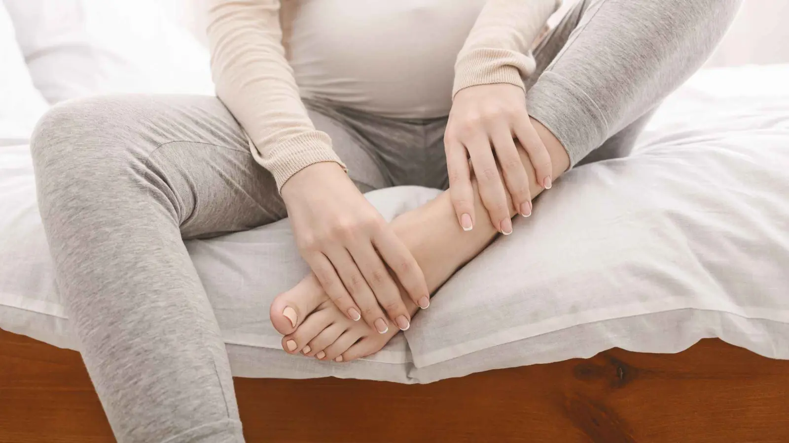 تململ الساقين أثناء الحمل.. ما الحل؟