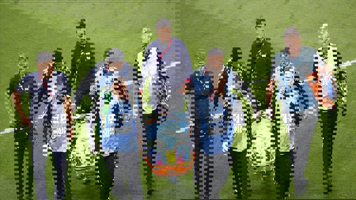 ما علاقة ارتجاج الدماغ بكرة القدم؟