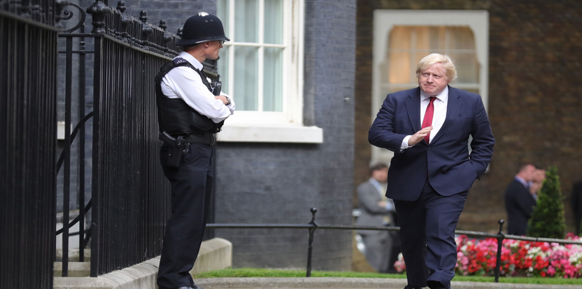 للمرة الأولى منذ 3 سنوات.. وزير خارجية بريطانيا في طهران لبحث الاتفاق النووي