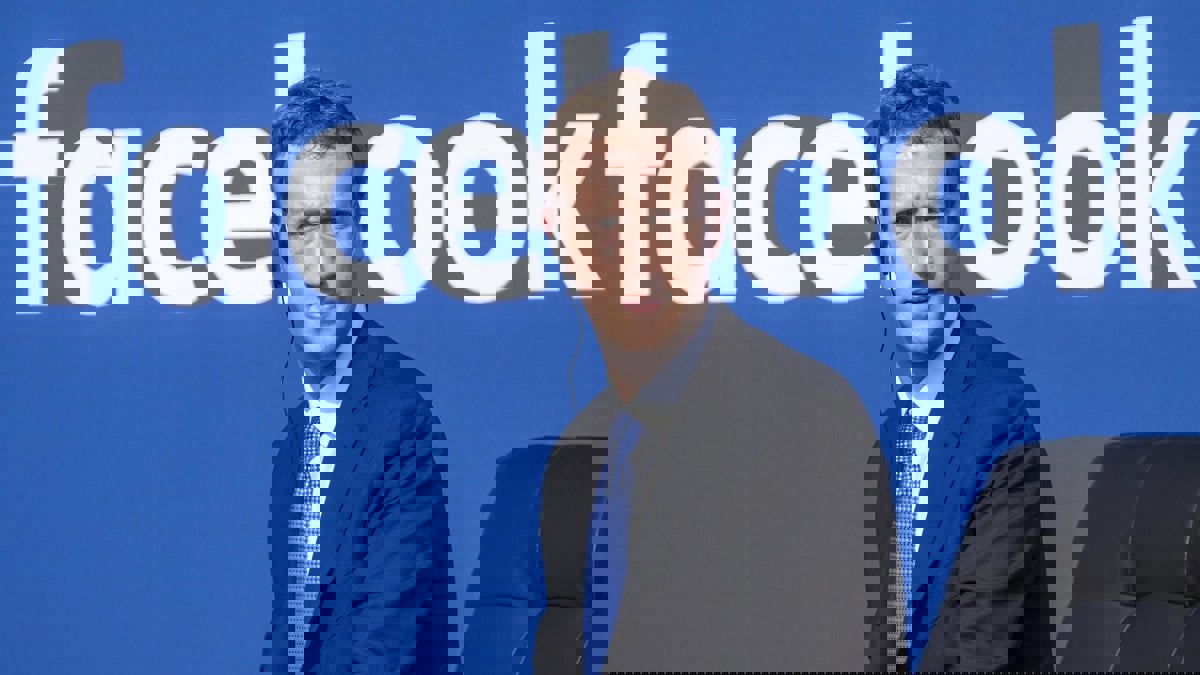 "فيسبوك" تحظر أي محتوى ينكر أو يشوه "الهولوكوست"