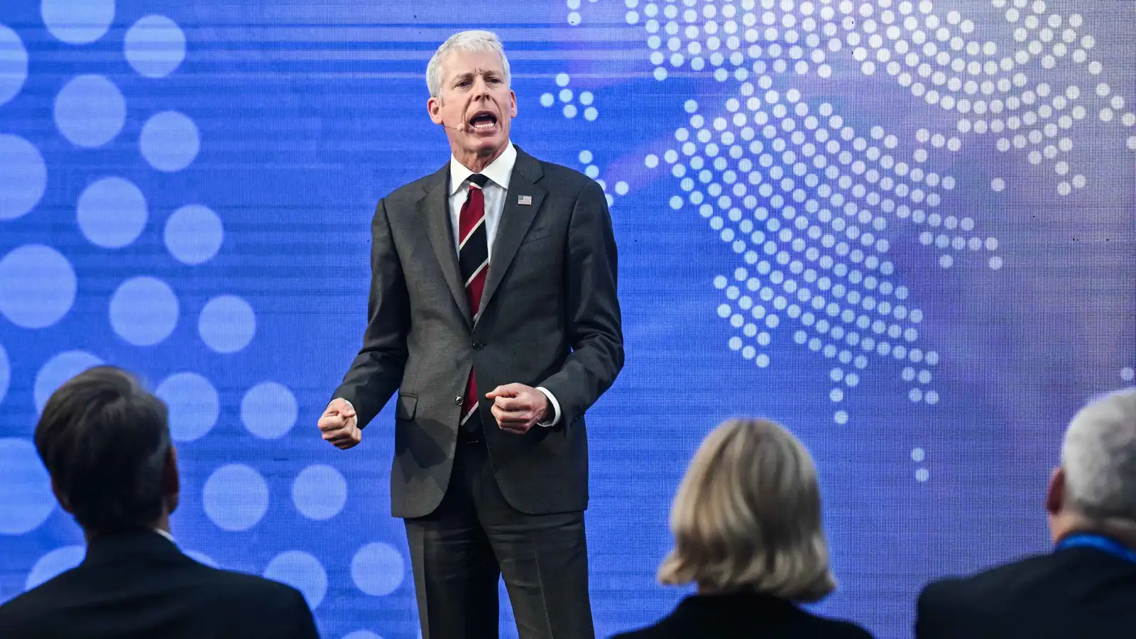 وزير الطاقة الأمريكي: ندرس إجراء تجربة نووية