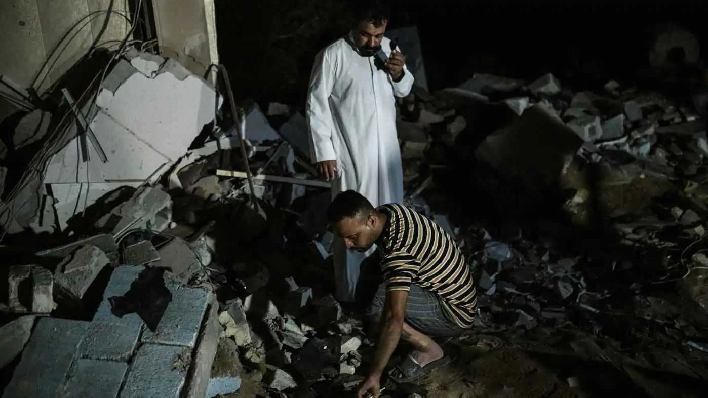 إصابة 5 عسكريين عراقيين بقصف شمالي بغداد (فيديو)