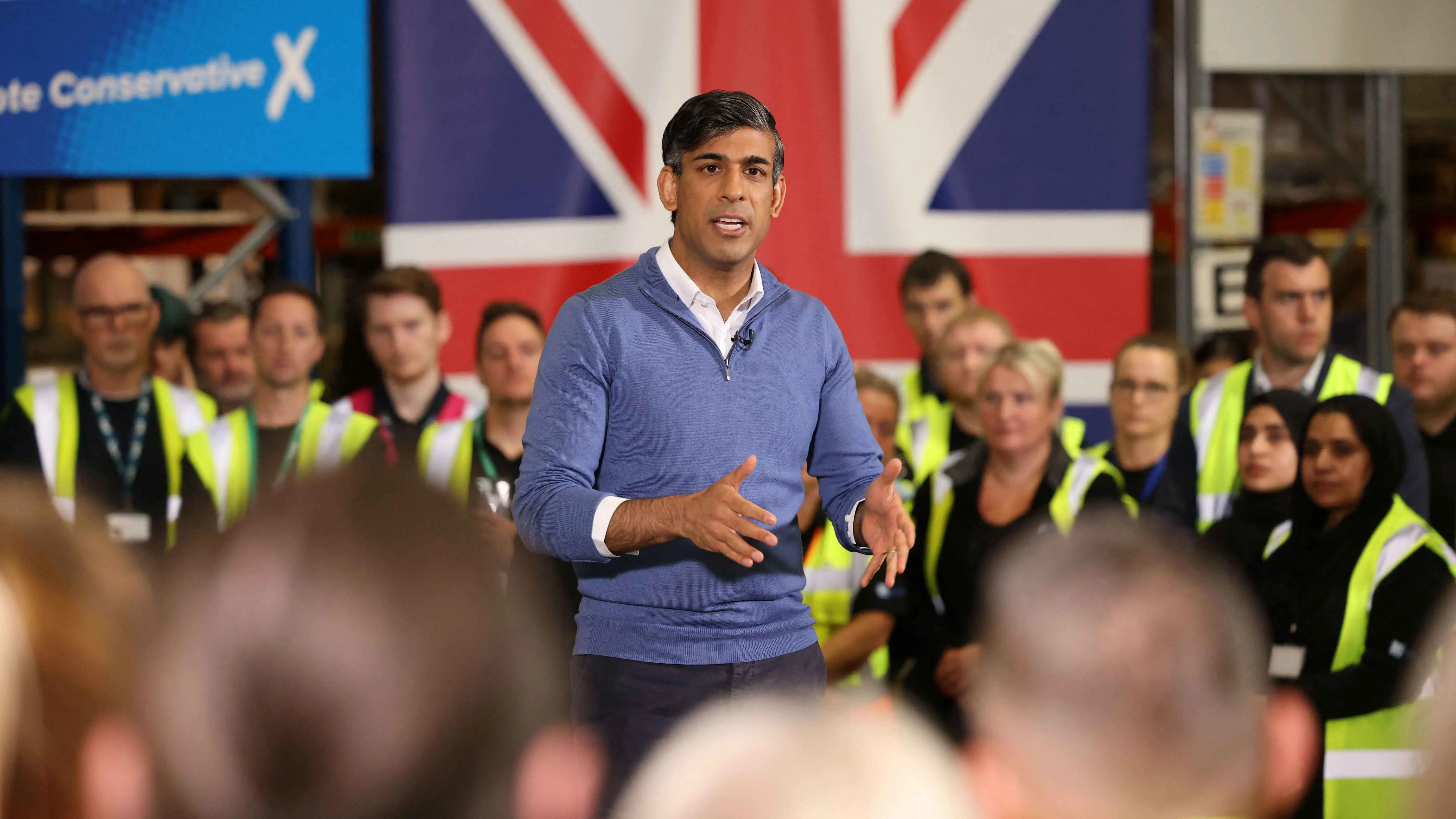 بريطانيا.. المحافظون يواجهون "انتخابات مظلمة" تهدد مصير سوناك