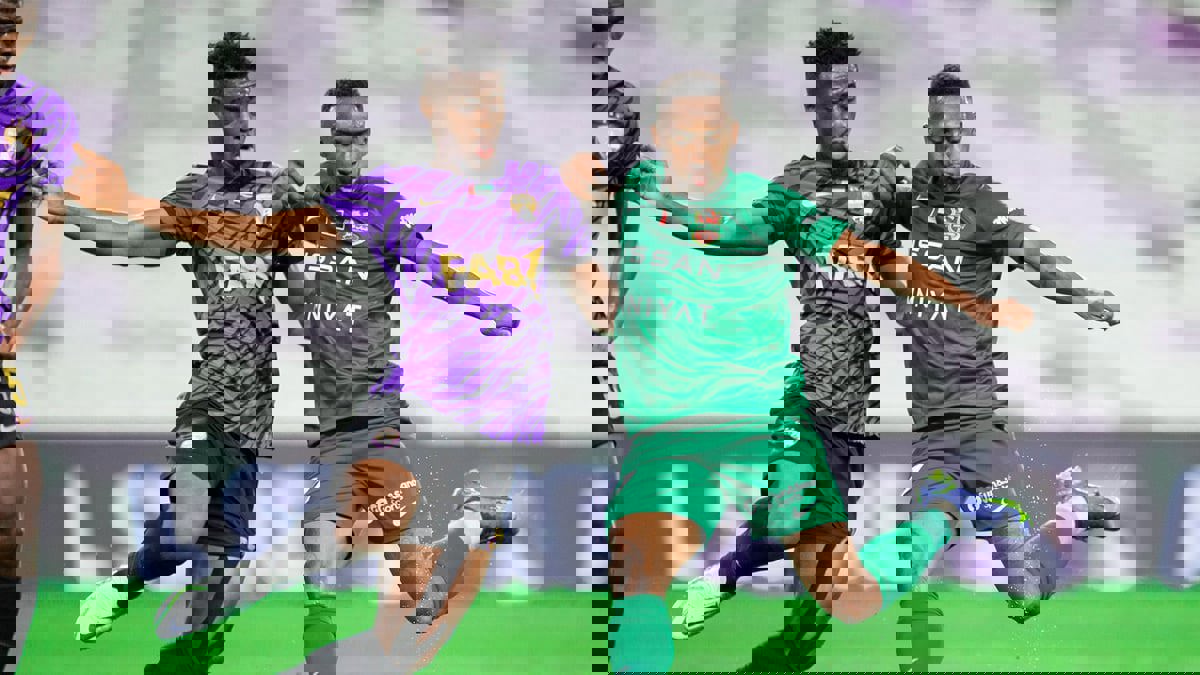 الموعد والقنوات الناقلة والتشكيل المتوقع لمباراة العين ضد شباب الأهلي دبي في نهائي كأس الرابطة