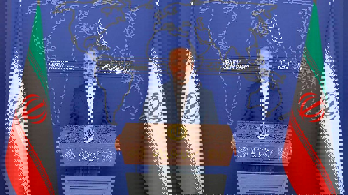 إيران تؤكد أن باب الحوار بشأن الاتفاق النووي "لا يزال مفتوحًا"