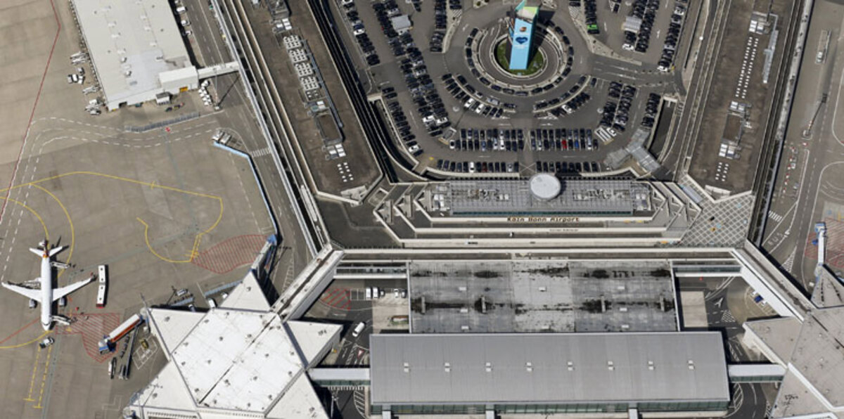 داعش يدعو لشنّ هجمات على مقر ميركل ومطار بون