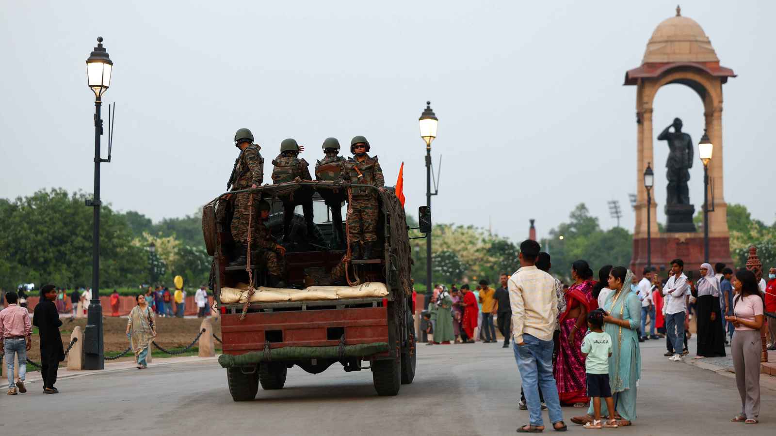 بعد محاولة تسلل.. الهند تعلن صد هجوم باكستاني واسع بالمسيرات