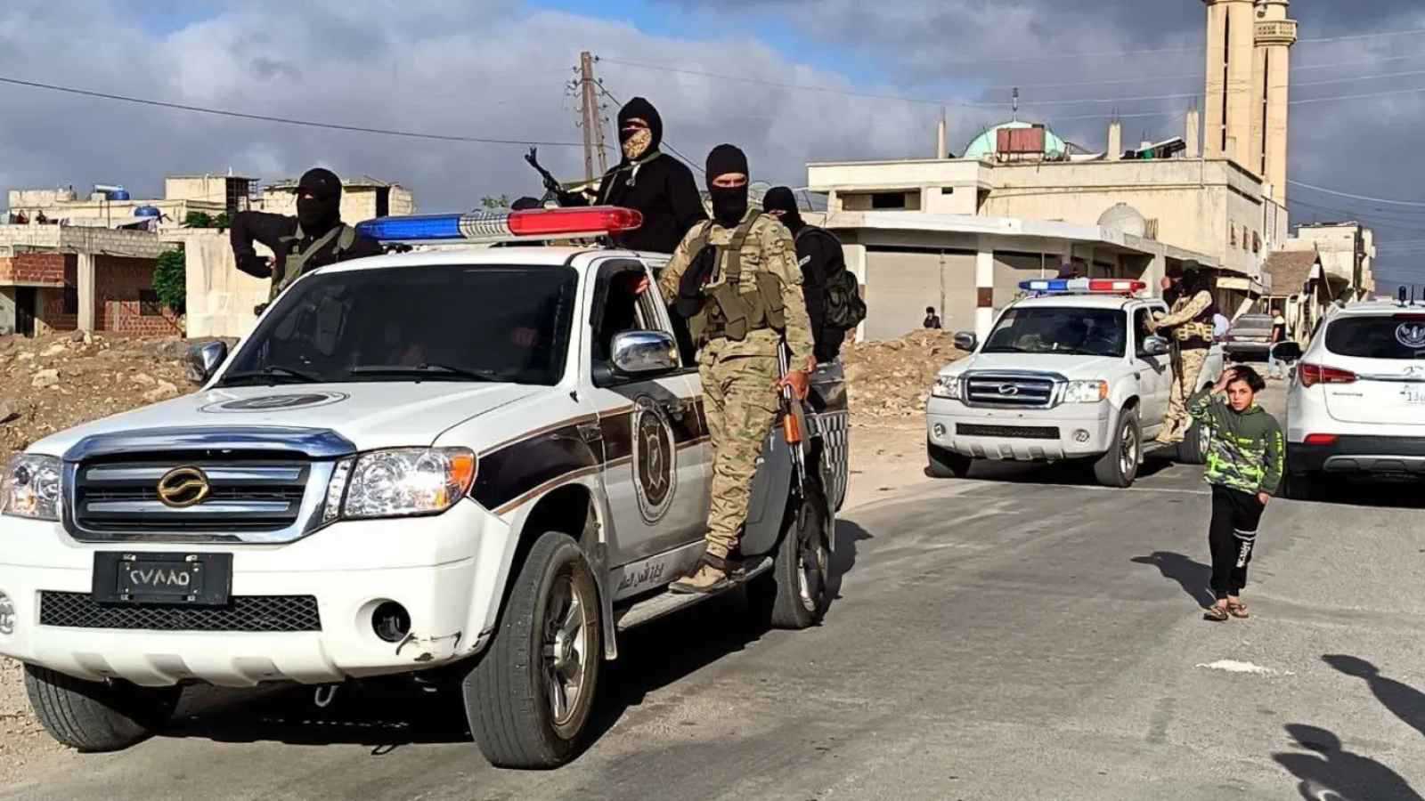 السلطات السورية تضبط صواريخ غراد قبل وصولها إلى لبنان (فيديو)