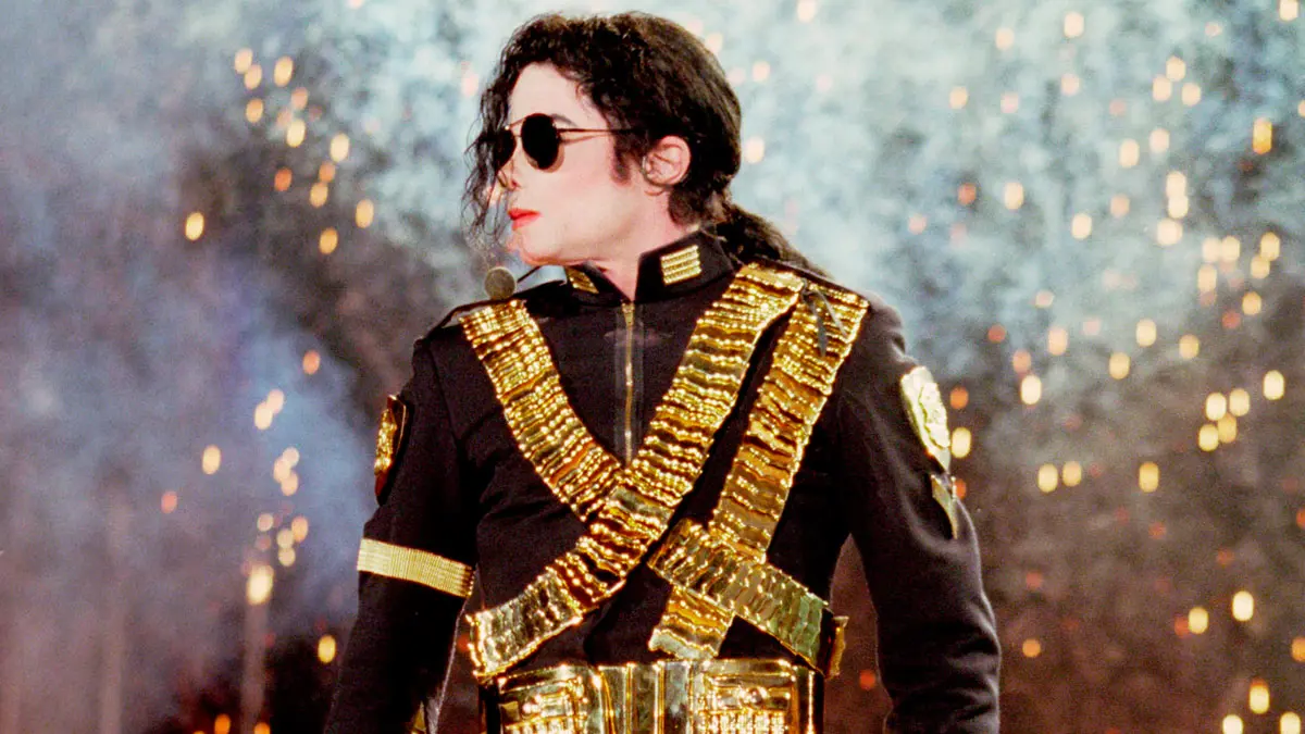 ادعاءات جنسية جديدة قد تؤدي لنبش قبر مايكل جاكسون