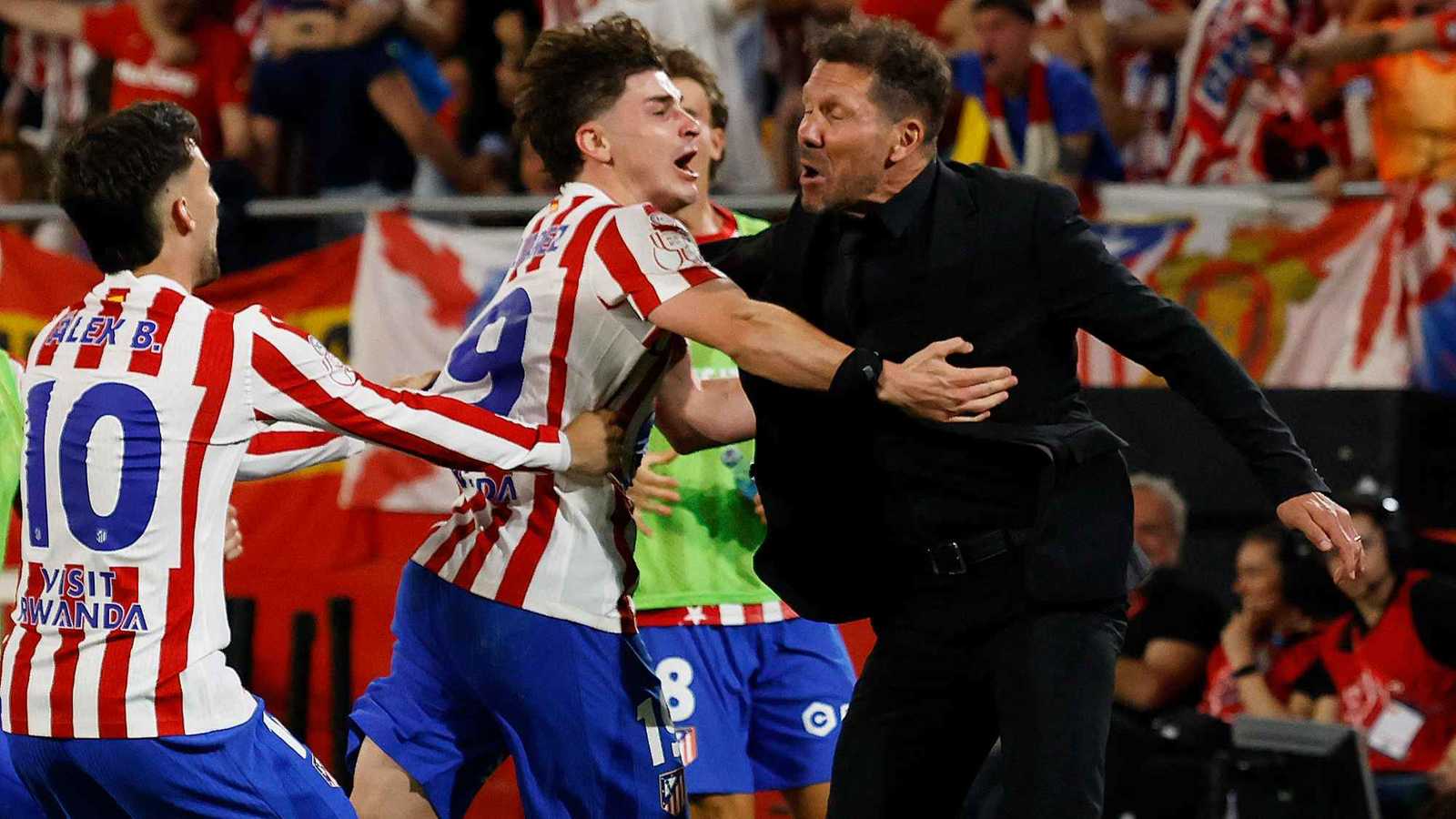 برشلونة يتخذ "خطوة رسمية" لضم نجم أتلتيكو مدريد 