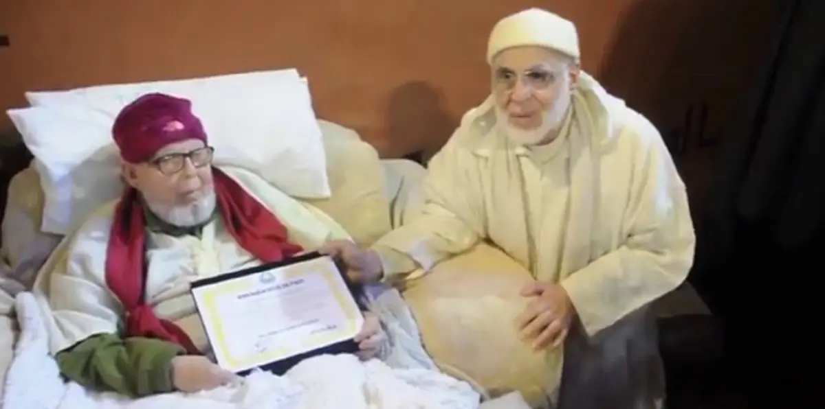 وفاة حمزة بن العباس شيخ القادرية البودشيشية أكبر طريقة صوفية بالمغرب