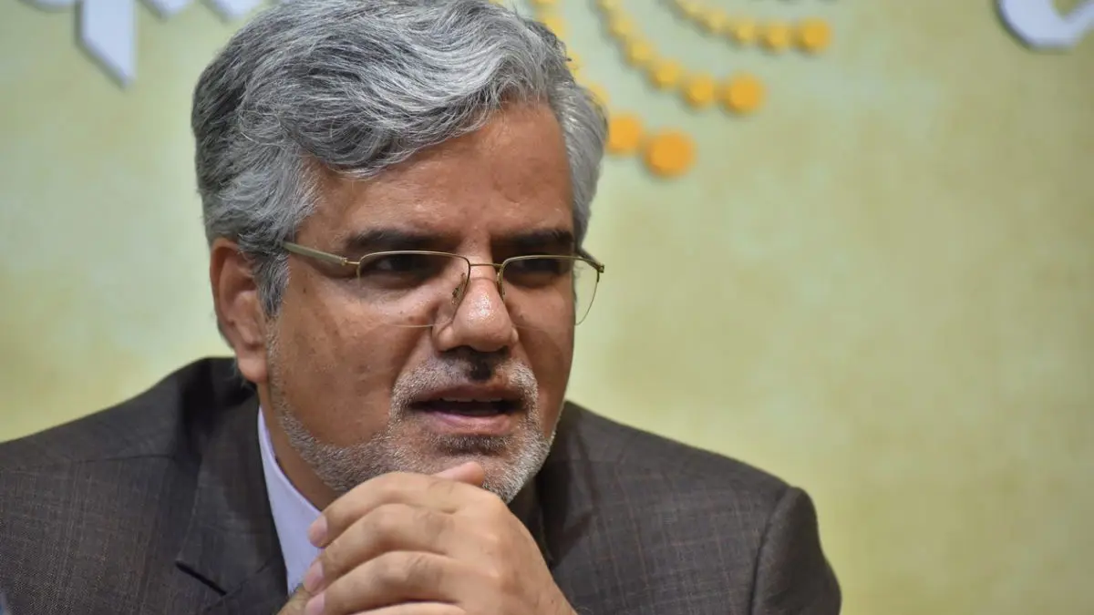 المحكمة الثورية بطهران تستدعي نائبًا بارزًا بعدما تحدث عن الفساد في إيران