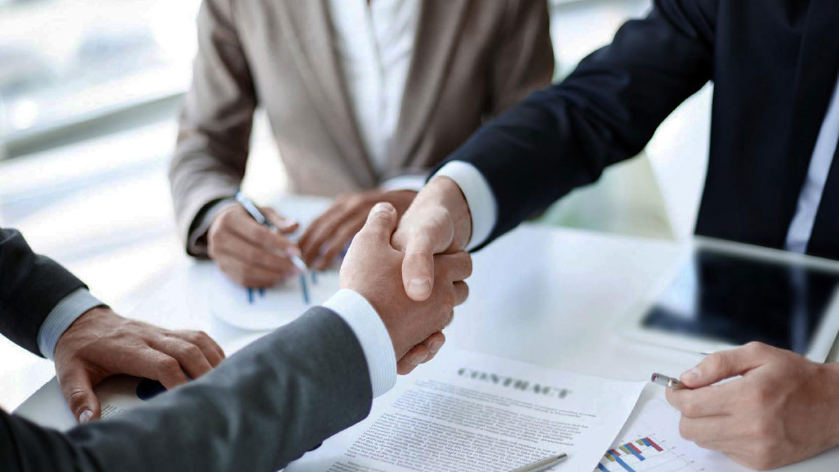 "دبي للتأمين" تنفي توقيع اتفاق مع "هرئيل" الإسرائيلية