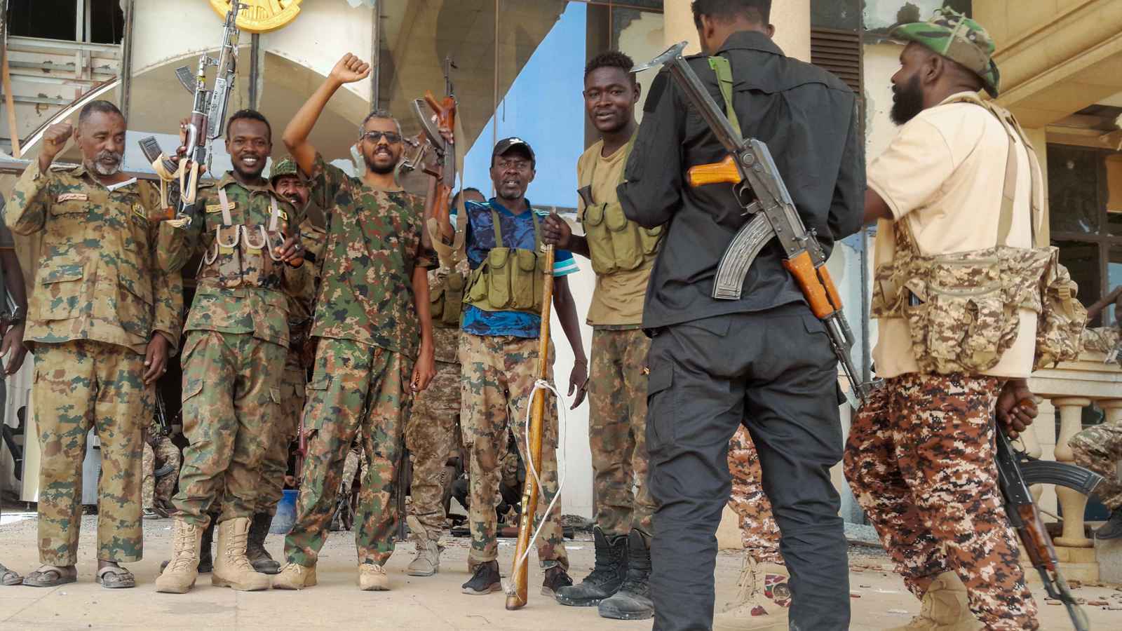 سطو بغطاء "الزي العسكري".. تصاعد انتهاكات قوات بورتسودان وسط استغاثات المدنيين