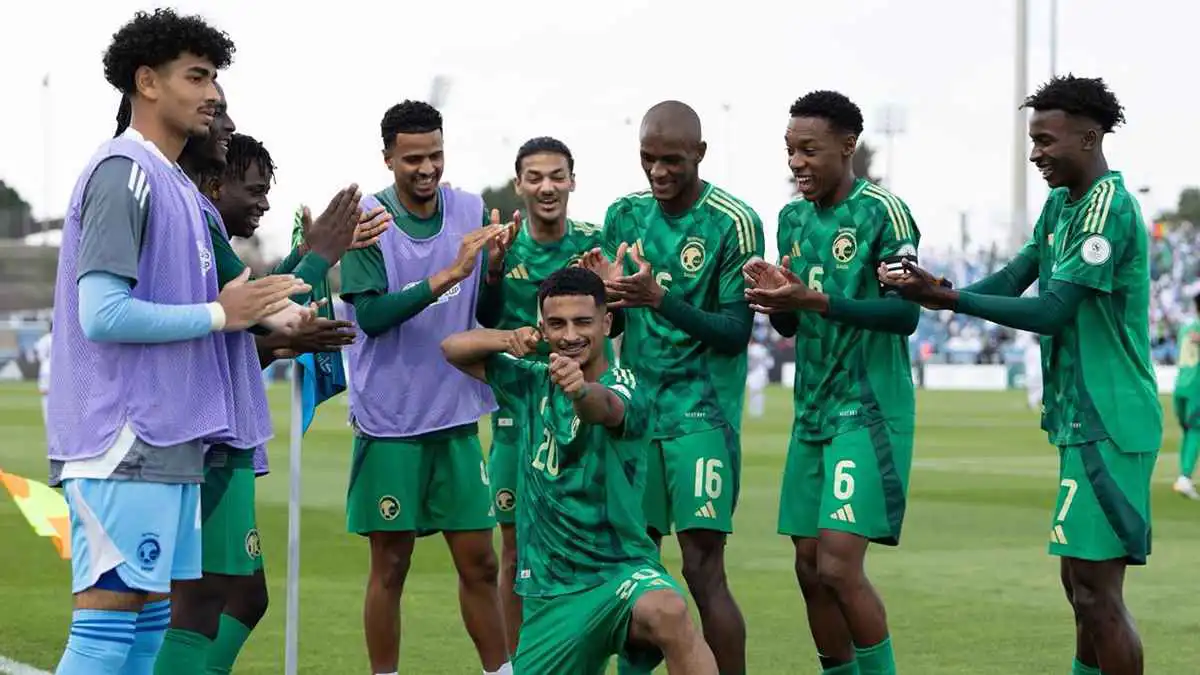 صائد الجواهر.. من الذي جلب عبد العزيز الشمري لنادي الاتحاد السعودي؟