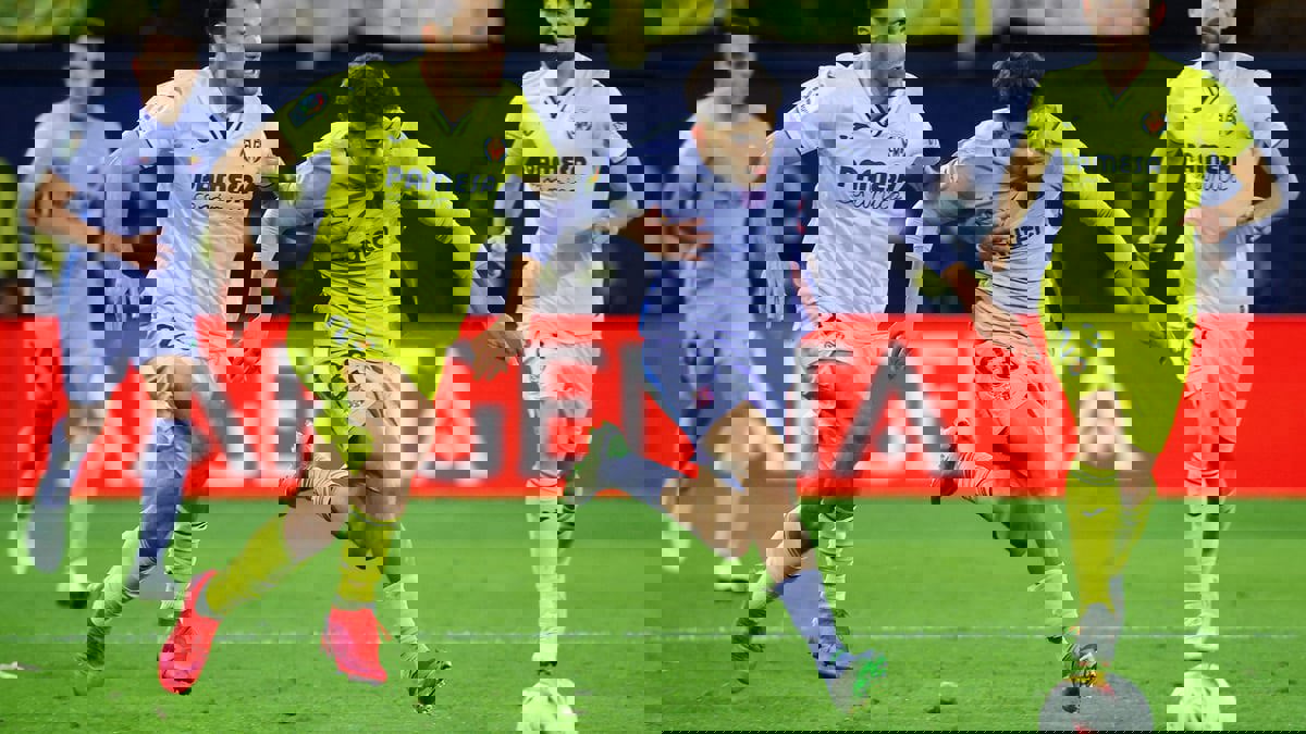 مدرب منتخب المغرب: أندية أوروبا لا تحترم بطولة أفريقيا.. وعبدالصمد الزلزولي سيتواجد في معسكرنا 3 يناير