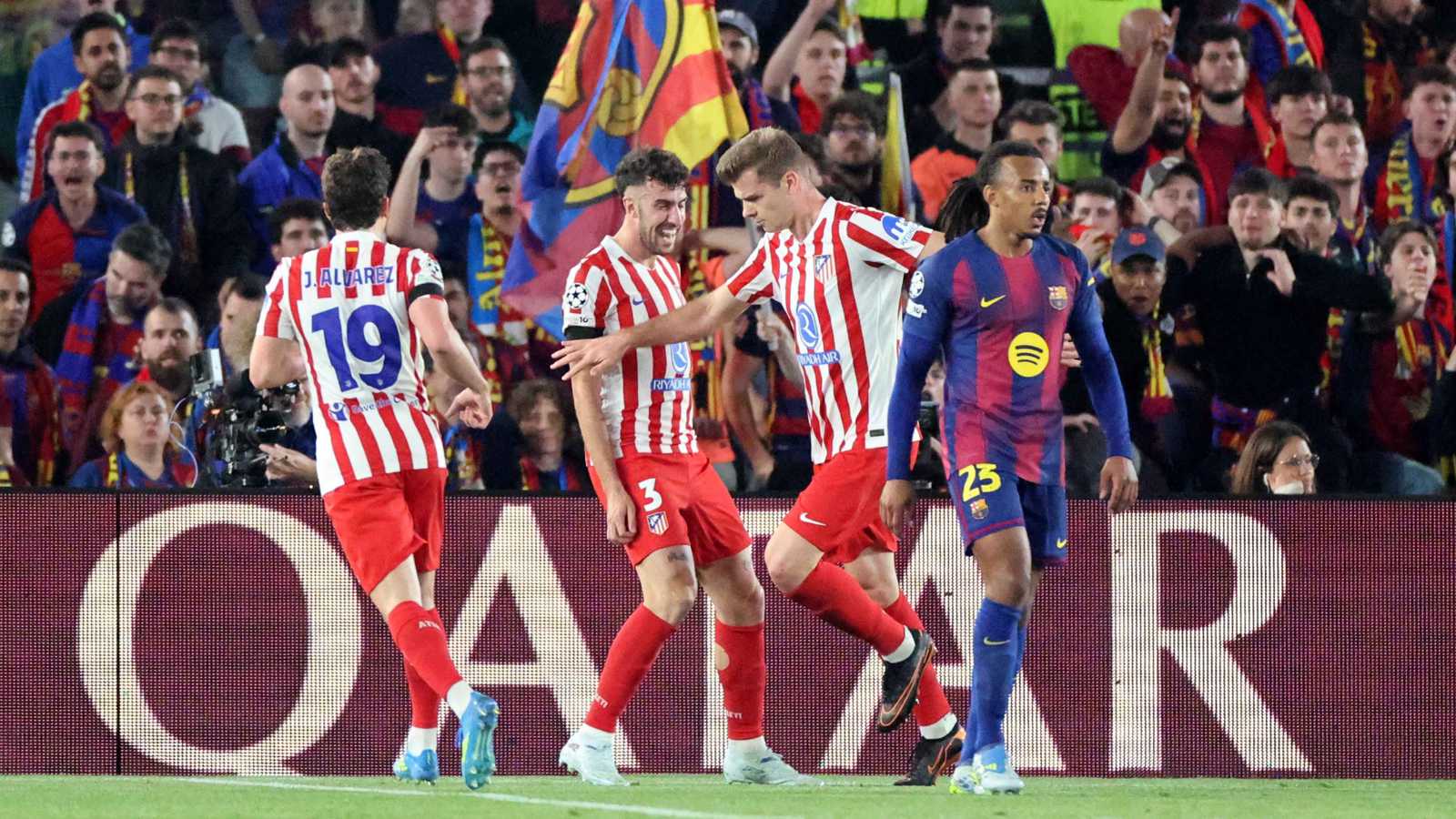 أتلتيكو مدريد يفوز على برشلونة بـ"كامب نو" ويقترب من نصف نهائي دوري أبطال أوروبا 