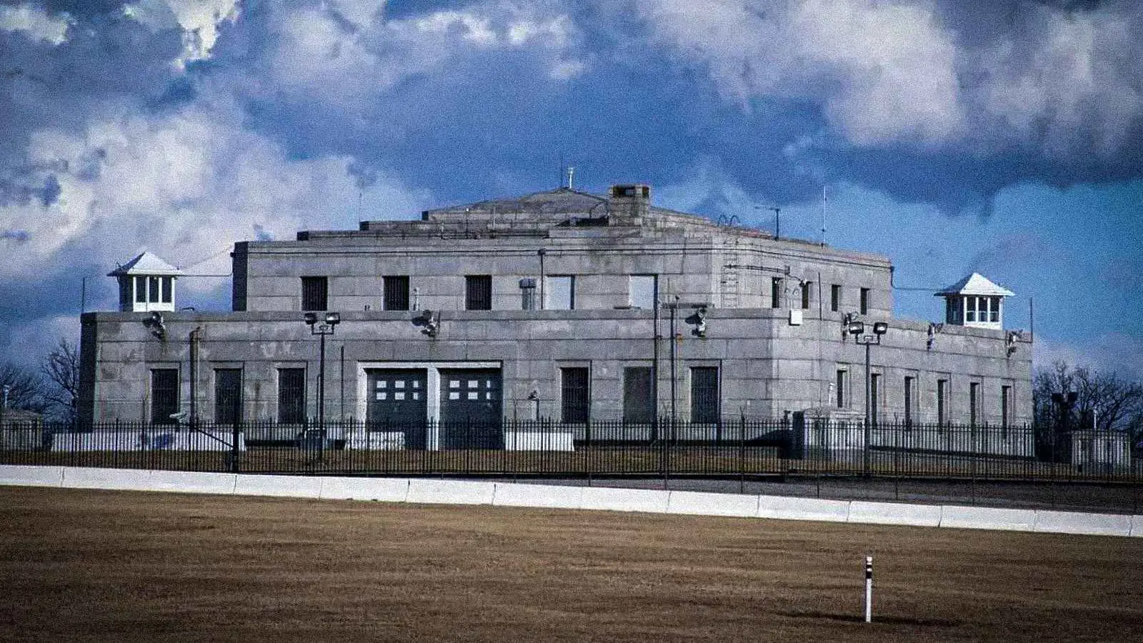 ترامب وماسك يعيدان "حصن الذهب الأسطوري" إلى الواجهة.. فما قصته؟ (فيديو)