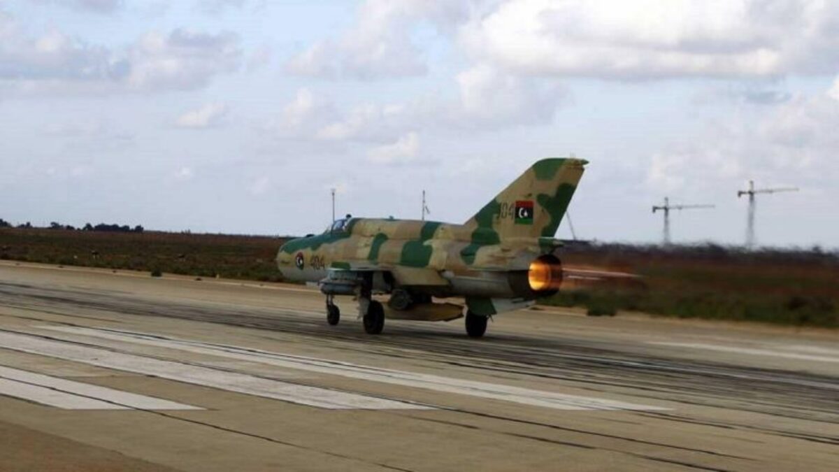 ليبيا.. طيران الجيش يدمر موقعًا لإطلاق الصواريخ تابعًا لمليشيات طرابلس