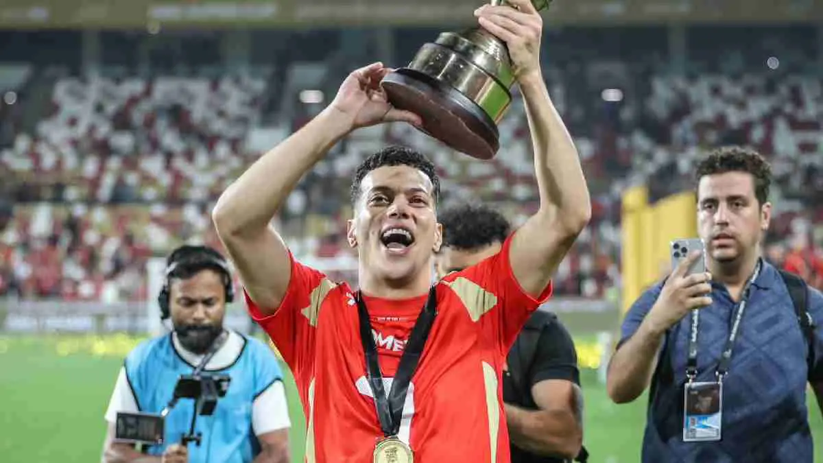 حسام حسن يوجه "صفعة" لـ"إمام عاشور"